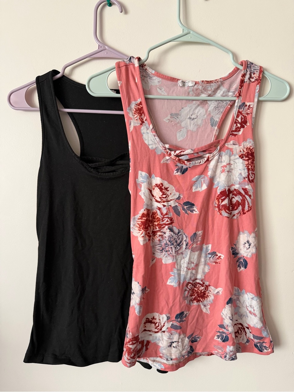 Ardene Black & Coral Floral Scoop Neck Tank Tops